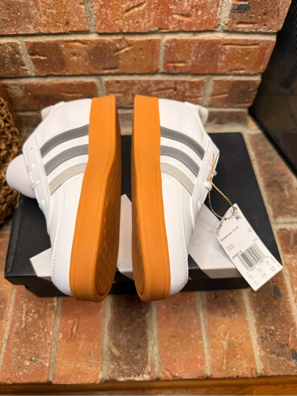 Adidas Breaknet 2.0 K Kids Sneakers White Gray Gum Sole Size 4 Youth NIB